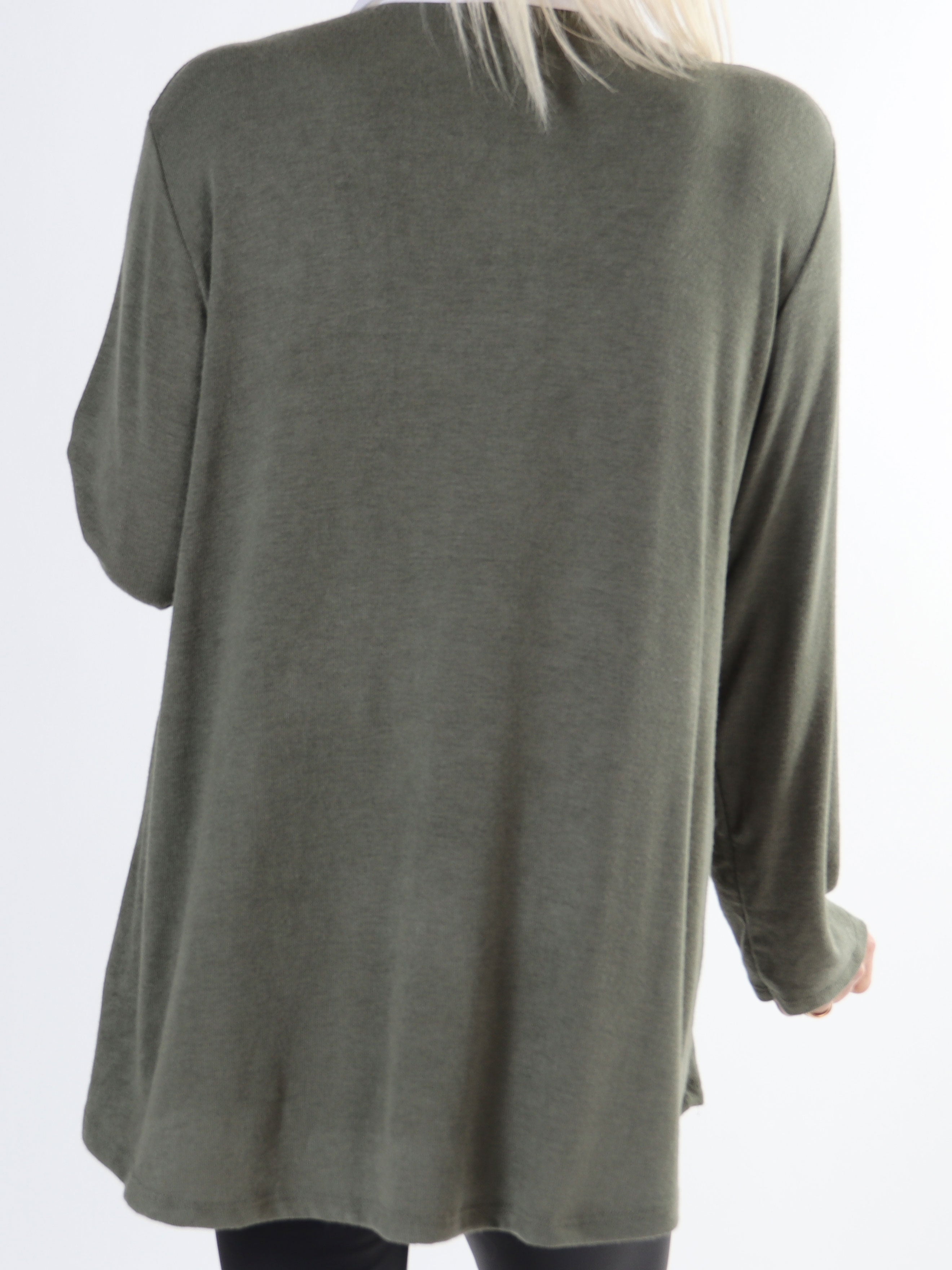 Rita - Dejlig blød plus size bluse med hvid skjortekrave